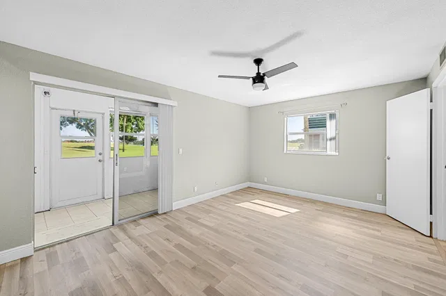 Residence photo 23