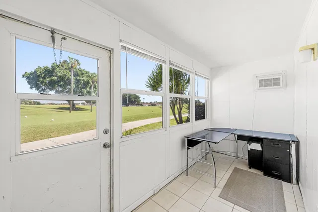 Residence photo 29