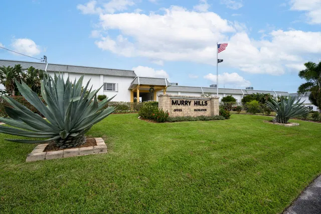 Unit 208 photo 18