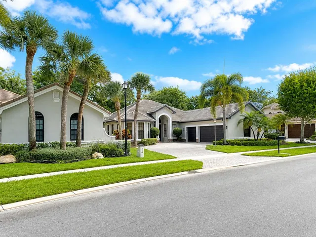 Residence photo 2