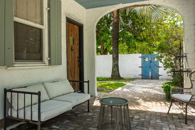 West Palm Beach Residence photo 9