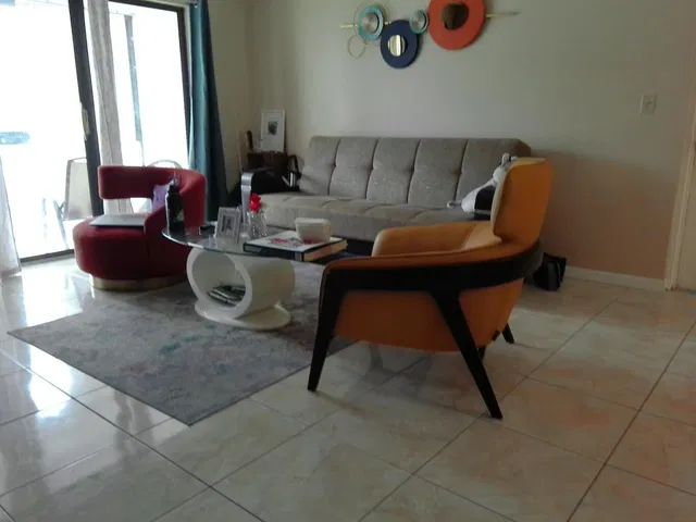 Unit D2 photo 10