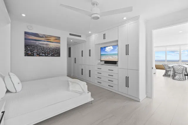 Water Glades Unit 17b photo 28