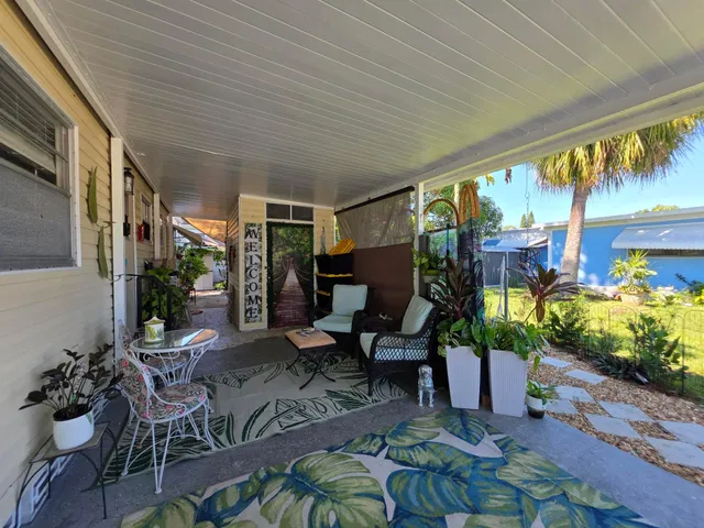  Residence photo 4