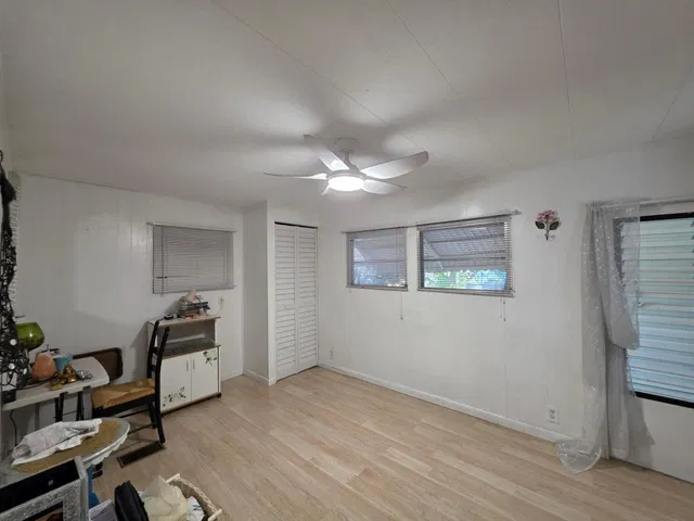  Residence photo 15