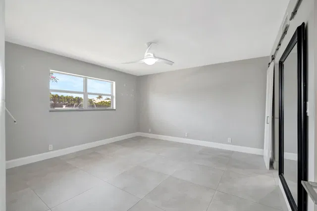 Unit 103 photo 19