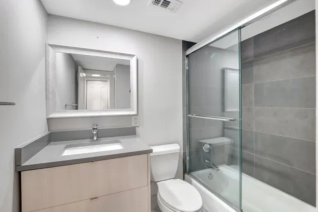 Unit 103 photo 27