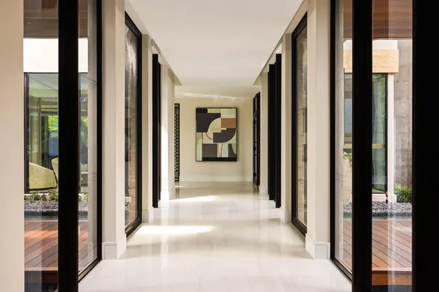 Residence photo 10
