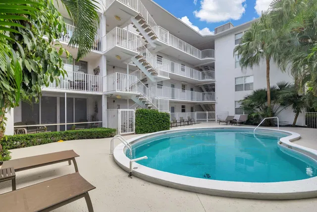 In-Town Palm Beach Unit 1040 photo 12