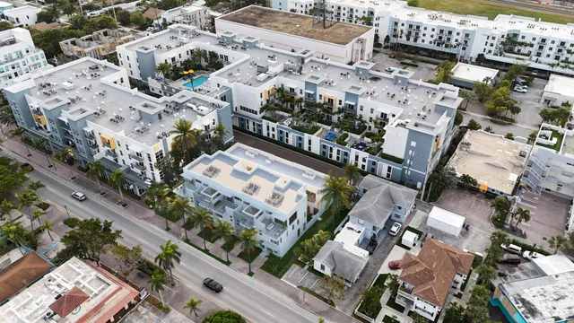 Downtown Delray Beach Unit 3 photo 3