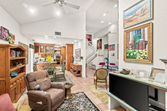 Frenchman's Creek Residence photo 38
