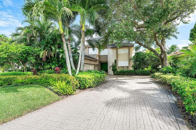 Frenchman's Creek Residence photo 45