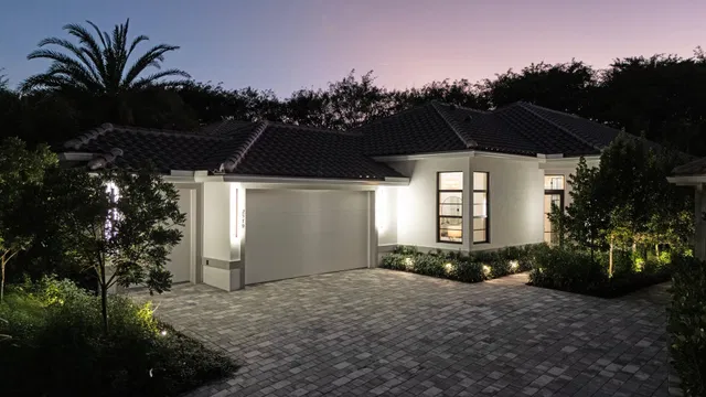 Eagles Landing Residence photo 2