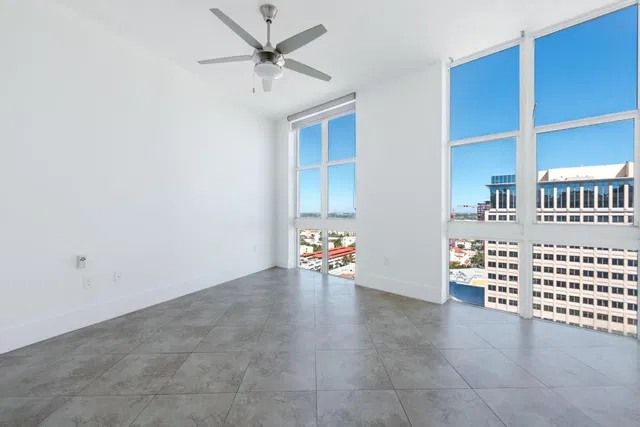 CityPlace South Tower Residence photo 21