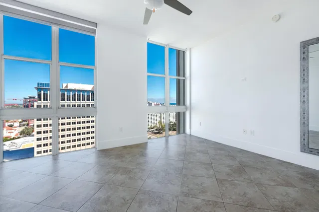 CityPlace South Tower Residence photo 23