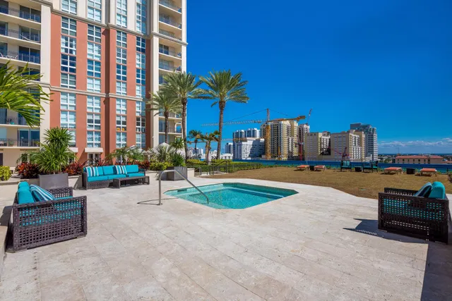 CityPlace South Tower Residence photo 28