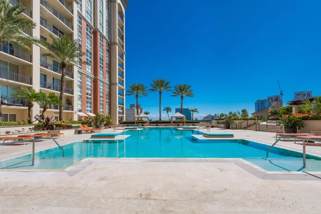 CityPlace South Tower Residence photo 30