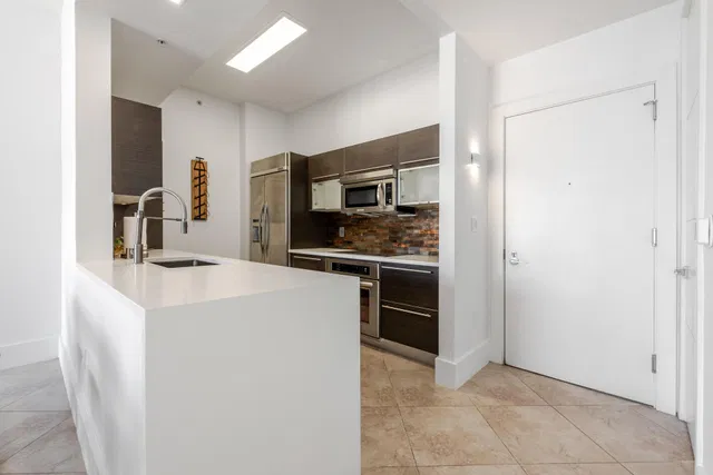 CityPlace South Tower Residence photo 6