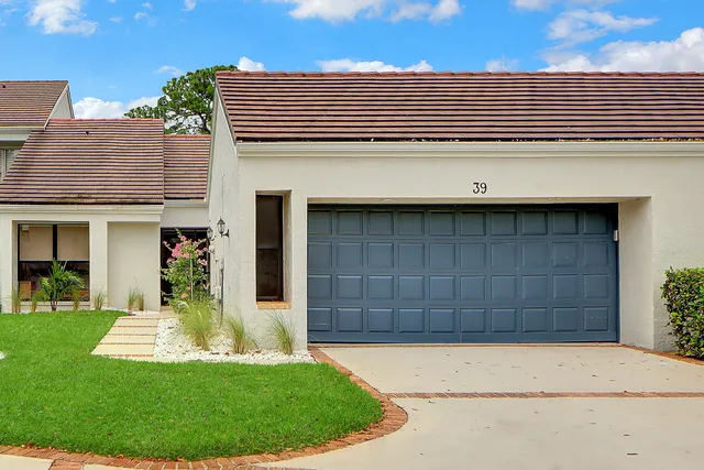 PGA National Palm Beach Gardens Residence photo 17