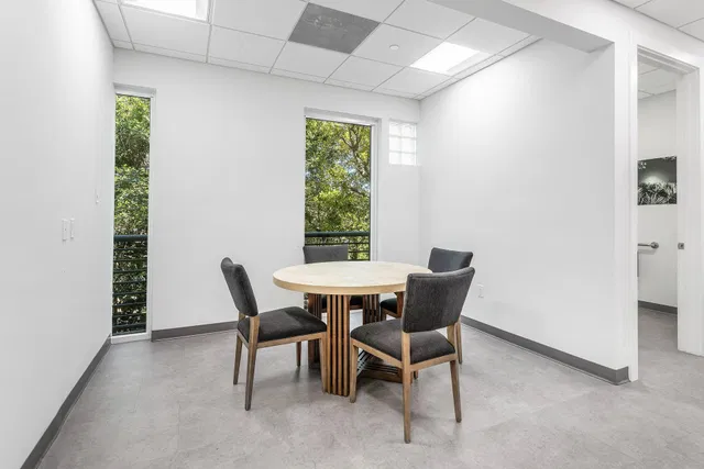 Residence photo 43