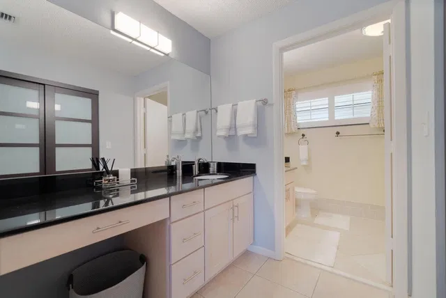 Residence photo 12