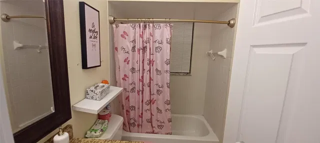  Unit 204 photo 6