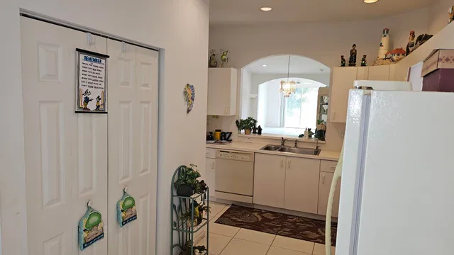 Residence photo 24