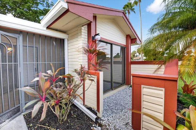 Residence photo 5
