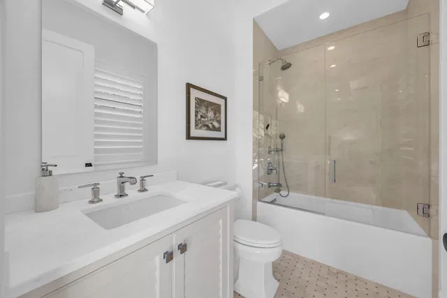 Residence photo 36