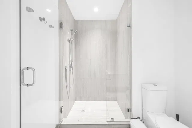 Tower 155 Unit 418 photo 14