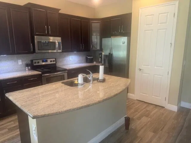 Residence photo 26