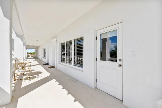 300 Ocean Boulevard Unit 4f photo 2