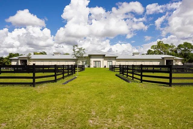 Unit (Stalls) photo 13