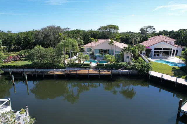 Frenchman's Creek Residence photo 4