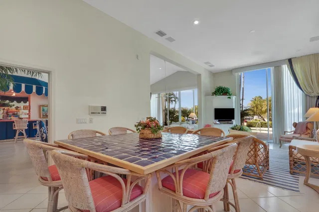 Frenchman's Creek Residence photo 26