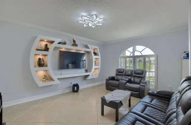 Residence photo 5