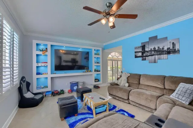 Residence photo 7