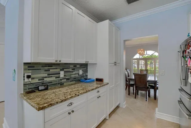 Residence photo 9