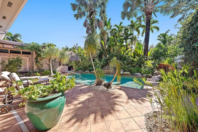 Admirals Cove Residence photo 6