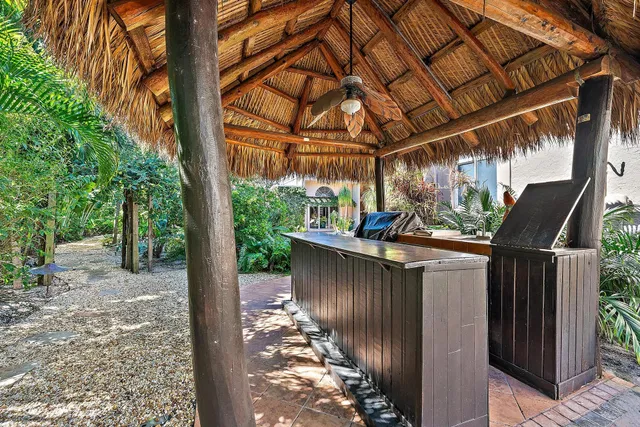 Admirals Cove Residence photo 10