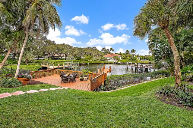 Admirals Cove Residence photo 13
