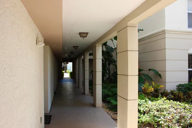 Residence photo 42