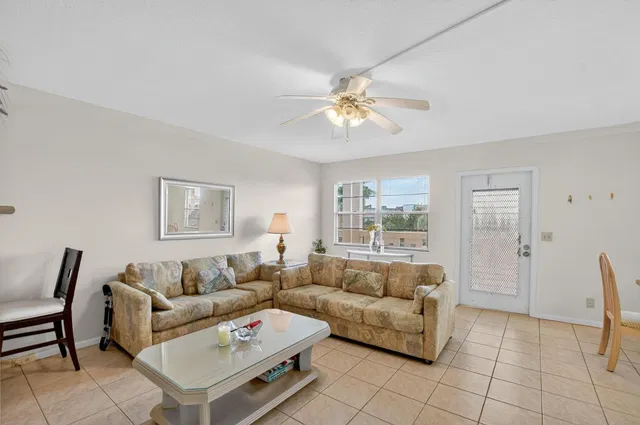  Unit 3025 photo 8