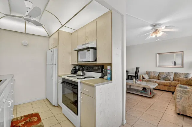  Unit 3025 photo 12