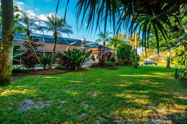 Residence photo 61