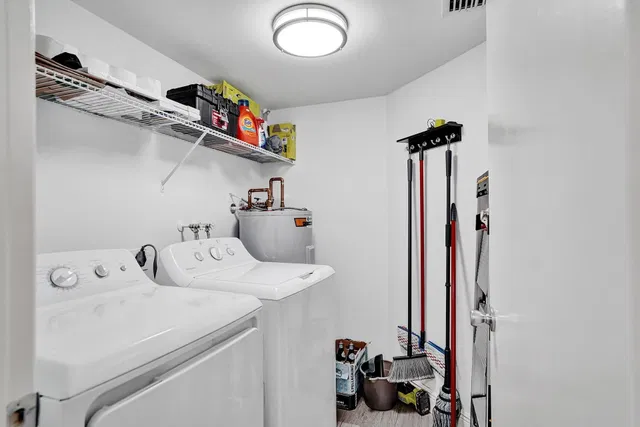 Unit 2304 photo 20