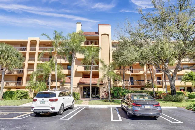 Unit 2304 photo 45