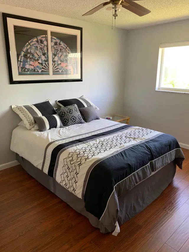 Unit 202 photo 11
