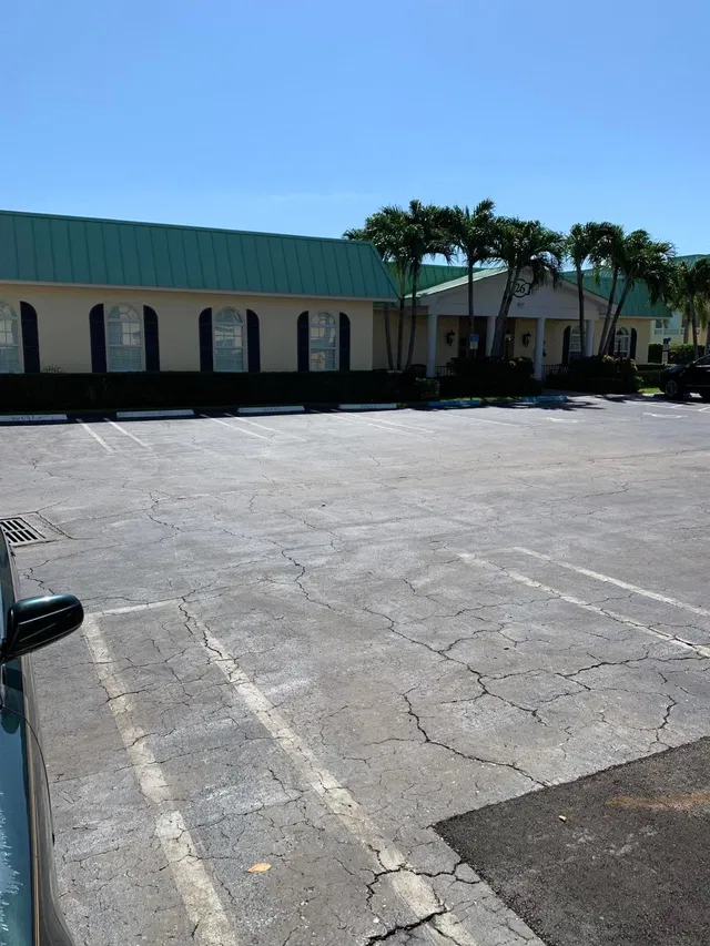Unit 202 photo 18