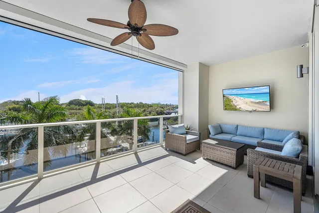 Azure Palm Beach Gardens Unit 406 photo 18